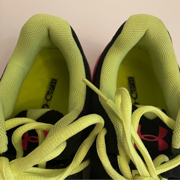 Under Armour Micro G Optimum Running Shoes
Sneakers Black 8.5m - Picture 6 of 12